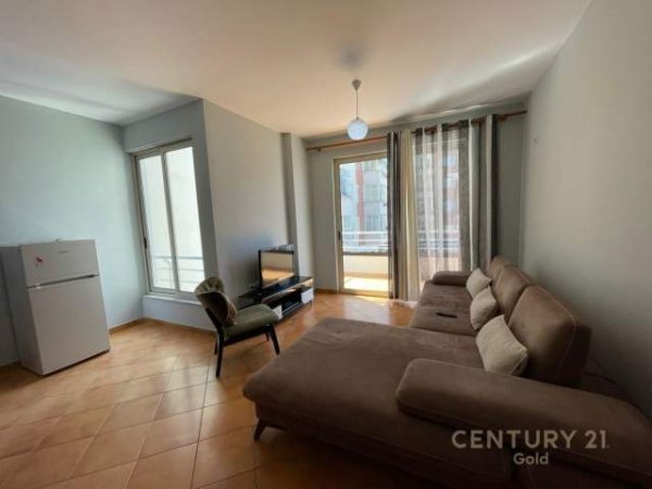 Tirane, jepet me qera apartament 1+1+BLK Kati 3, 70 m² 380 Euro (KODRA E DIELLIT)