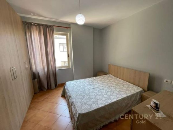 Tirane, jepet me qera apartament 1+1+BLK Kati 3, 70 m² 380 Euro (KODRA E DIELLIT)