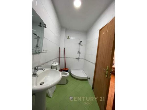 Tirane, jepet me qera apartament 1+1+BLK Kati 3, 70 m² 380 Euro (KODRA E DIELLIT)