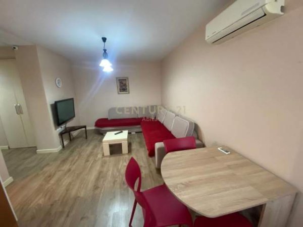 Tirane, jap me qera apartament 1+1 Kati 1, 56 m² 400 Euro (rruga e elbasanit)
