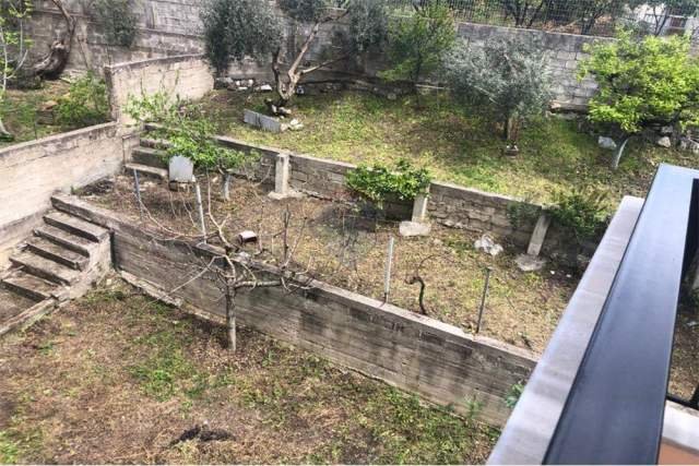 Vlore, shitet shtepi 3 Katshe Kati 3, 441 m² 0 Euro (Rruga Sulejman Delvina)