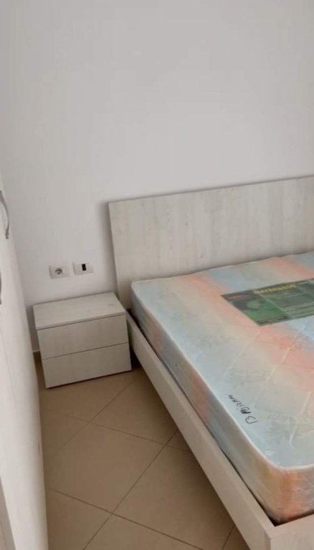 Tirane, jepet me qera apartament 2+1+BLK Kati 5, 90 m² 40.000 Leke (Rrethrrotullimi i Selites)