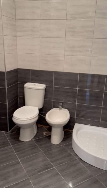 Tirane, jepet me qera apartament 2+1+BLK Kati 5, 90 m² 40.000 Leke (Rrethrrotullimi i Selites)