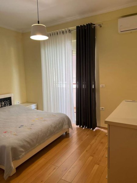 Tirane, jepet me qera apartament 2+1+BLK Kati 2, 120 m² 600 Euro (prane Restorant Kapiten Mir Zoti)
