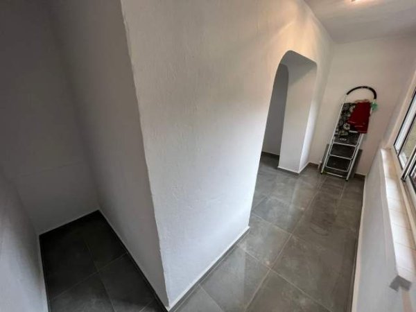 Tirane, jepet me qera apartament Kati 3, 60 m² 400 Euro (rruga Ndre Mjeda)