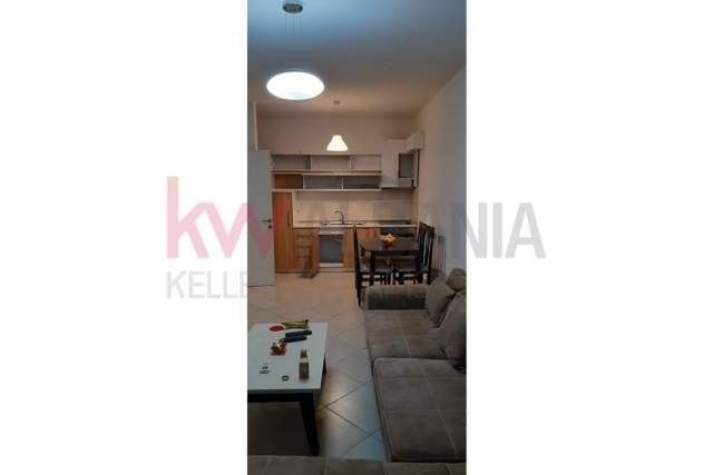 Tirane, shitet apartament 70 m² 94.000 Euro