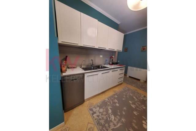 Tirane, shitet apartament Kati 3, 168 m² 225.000 Euro (Kopshti Botanik)