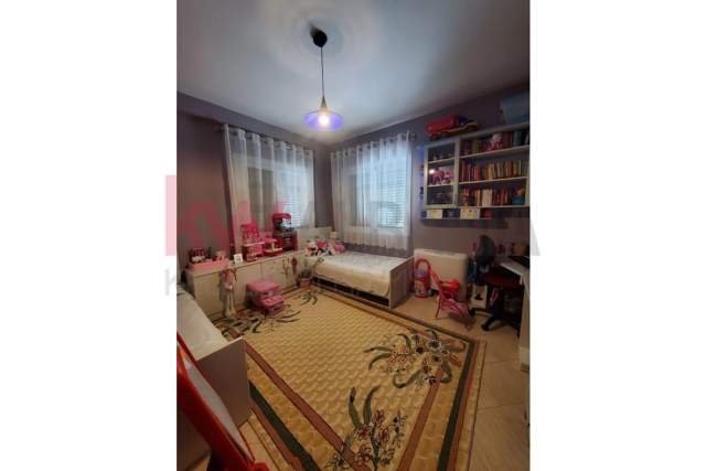 Tirane, shitet apartament Kati 3, 168 m² 225.000 Euro (Kopshti Botanik)