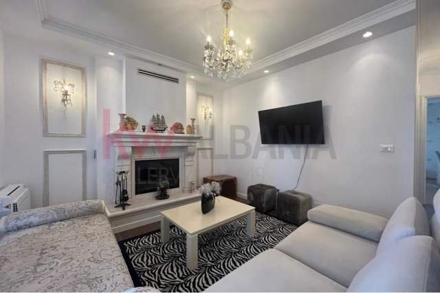 Tirane, jepet me qera apartament 2+1+BLK Kati 8, 105 m² 600 Euro (Brryli)