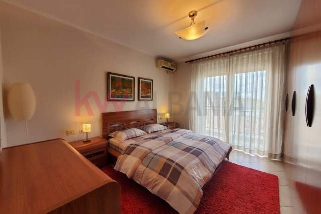 Tirane, jepet me qera apartament 2+1+BLK Kati 9, 120 m² 850 Euro (Ish Blloku)
