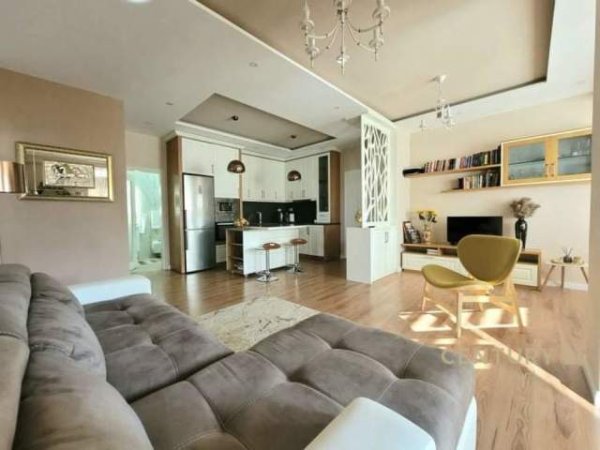 Tirane, jepet me qera apartament 2+1+BLK Kati 6, 89 m² 600 Euro (LIQENI I THATE)