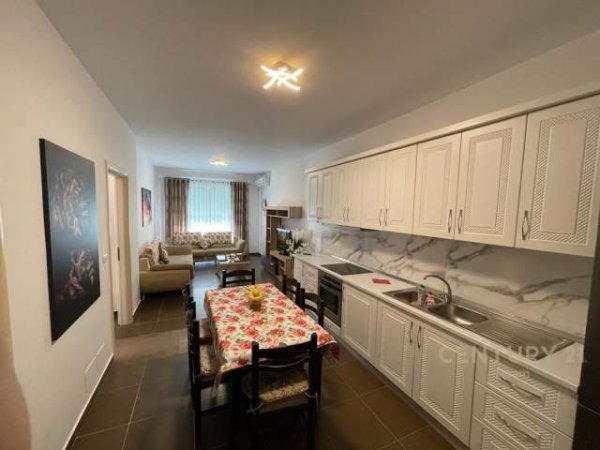 Tirane, jepet me qera apartament 2+1+BLK Kati 2, 85 m² 620 Euro (Liqeni i Thate)