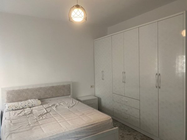 Tirane, jepet me qera apartament 1+1 Kati 0, 54 m² 400 € (rruga e Dibres tek QSUT Tirane)