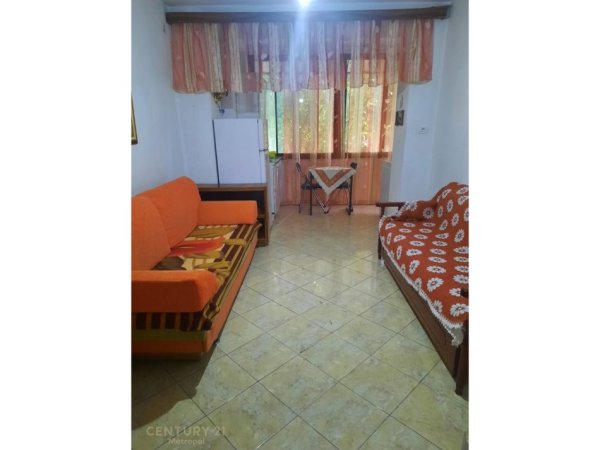 Tirane, jepet me qera apartament 1+1+Aneks+Ballkon Kati 3, 60 m² 380 € 