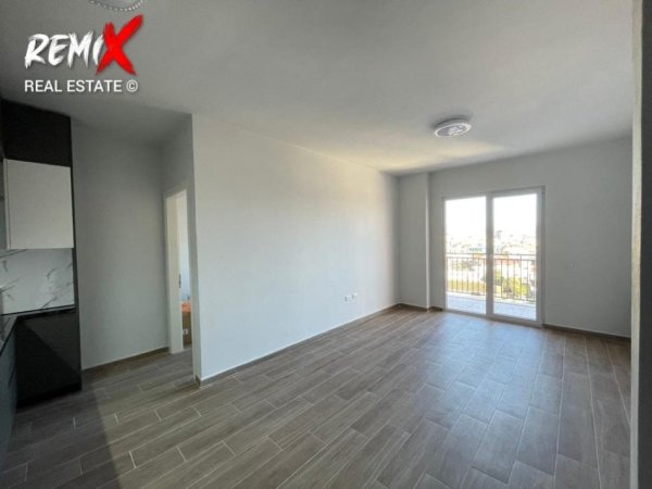 Durres, jepet me qera apartament 2+1+Aneks+Ballkon Kati 5, 350 € 