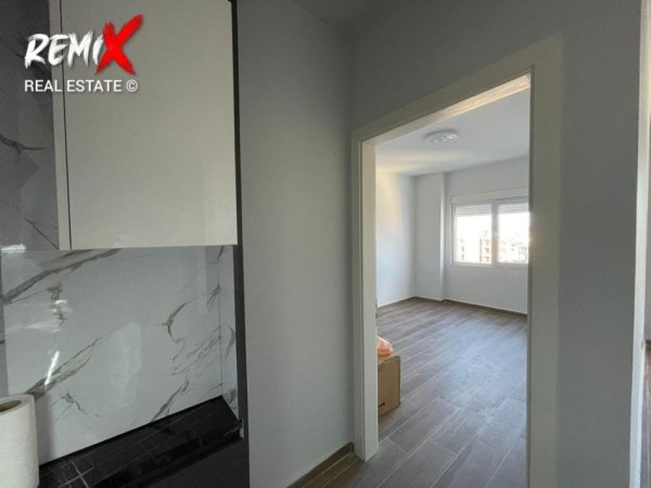 Durres, jepet me qera apartament 2+1+Aneks+Ballkon Kati 5, 350 € 