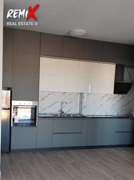 Durres, jepet me qera apartament 2+1+Aneks+Ballkon Kati 5, 350 € 