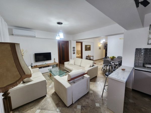 Durres, jepet me qera apartament 2+1+Aneks+Ballkon Kati 4, 90 m² 350 € 
