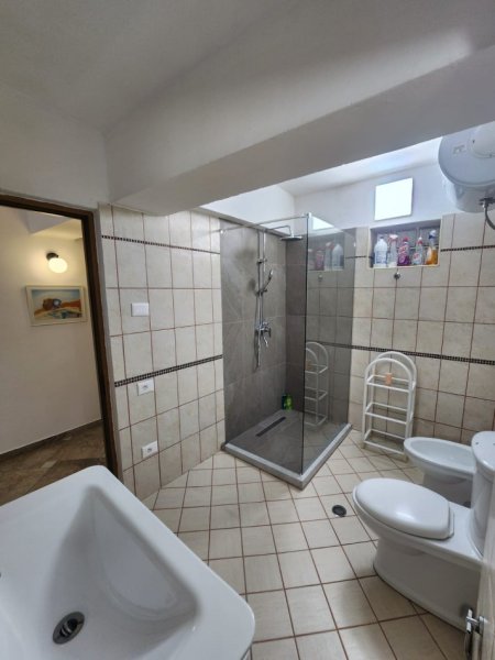 Durres, jepet me qera apartament 2+1+Aneks+Ballkon Kati 4, 90 m² 350 € 