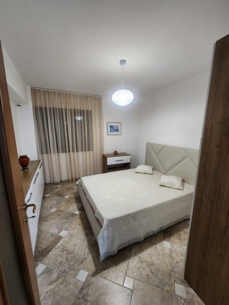 Durres, jepet me qera apartament 2+1+Aneks+Ballkon Kati 4, 90 m² 350 € 