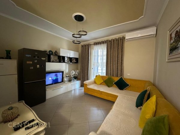 Tirane, shitet 1+1+Aneks+Ballkon Kati 5, 120.000 € 