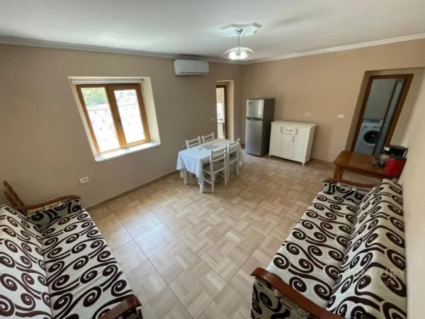 Tirane, shes apartament 2+1 Kati 1, 98 m² 195.000 € (Rruga Fortuzi)