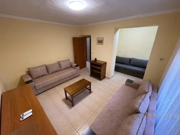 Tirane, shes apartament 2+1 Kati 1, 98 m² 195.000 € (Rruga Fortuzi)