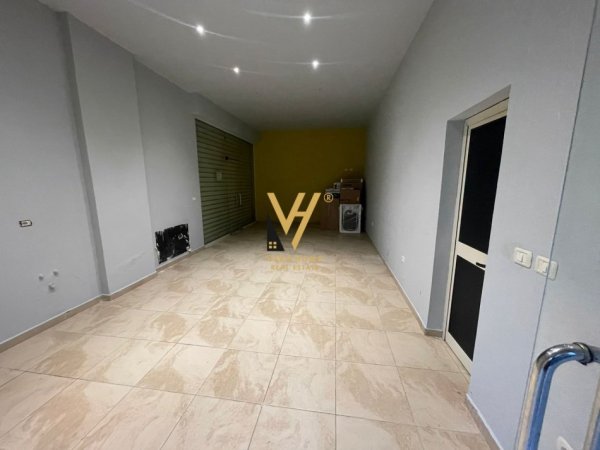 Tirane, jepet me qera dyqan Kati 0, 44 m² 300 € (ALI DEMI)