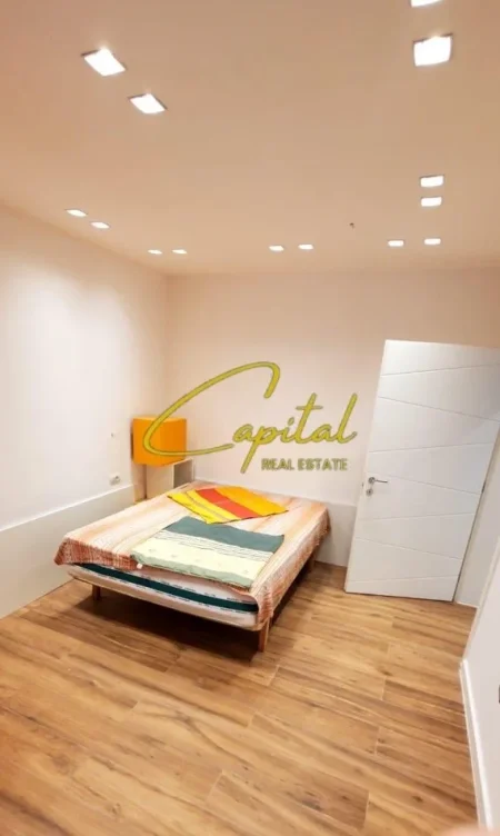 Tirane, jepet me qera apartament 2+1 Kati 0, 75 m² 650 € (MEDRESEJA)