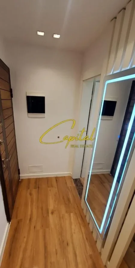 Tirane, jepet me qera apartament 2+1 Kati 0, 75 m² 650 € (MEDRESEJA)