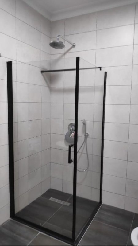 Tirane, jepet me qera apartament 2+1+Ballkon Kati 11, 100 m² 850 € (Pazari ri)