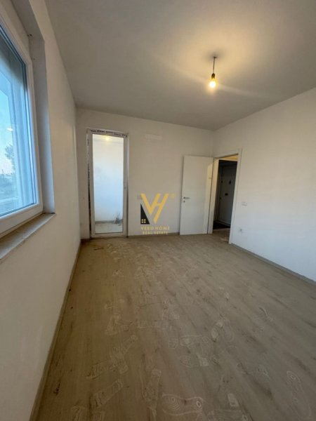 Tirane, shitet apartament 2+1+Ballkon Kati 2, 104 m² 145.600 € (5 MAJI)