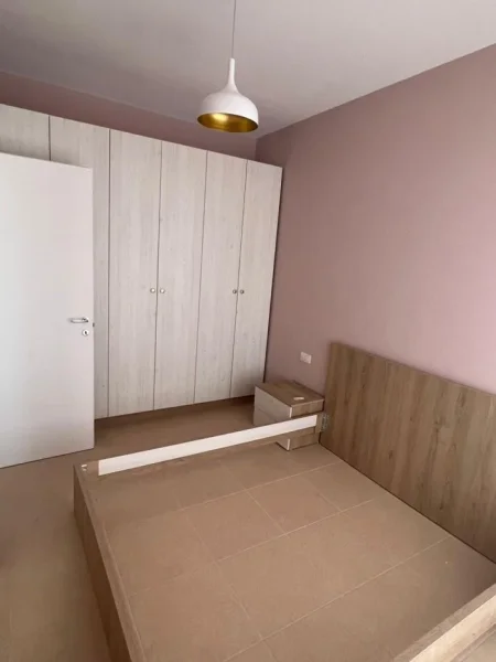 Tirane, jepet me qera apartament 1+1+Ballkon Kati 5, 60 m² 500 € (dritan hoxha)