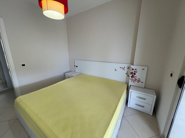 Tirane, jepet me qera apartament 2+1+Ballkon Kati 7, 110 m² 450 € (Rr. Besim Alla Misto Mame)
