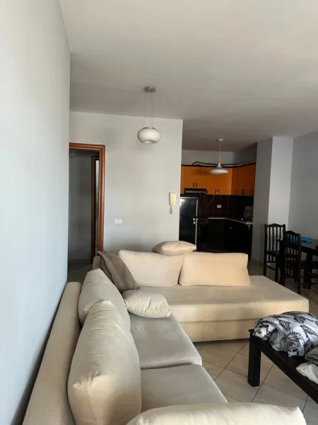 Tirane, jepet me qera apartament 1+1+Aneks+Ballkon Kati 6, 82 m² 500 € (selvia)