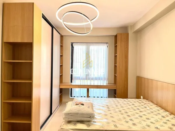 Shqiperi, jepet me qera apartament 1+1+Ballkon Kati 2, 85 m² 80,000 ALL/muaj (Myslym Shyr)