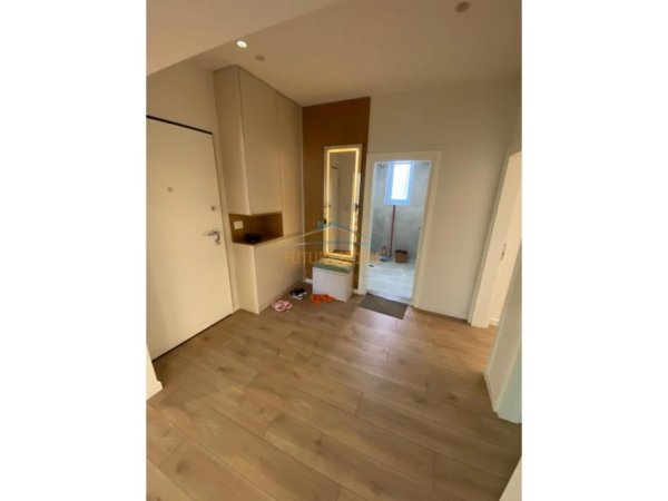 Qira, Apartament 2+1, Myslym Shyr,Tirane