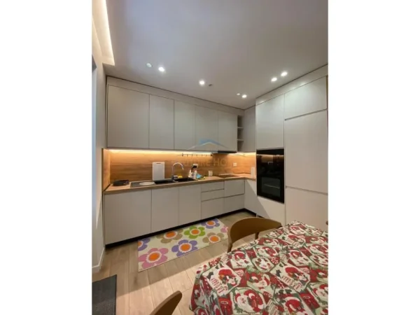 Qira, Apartament 2+1, Myslym Shyr,Tirane