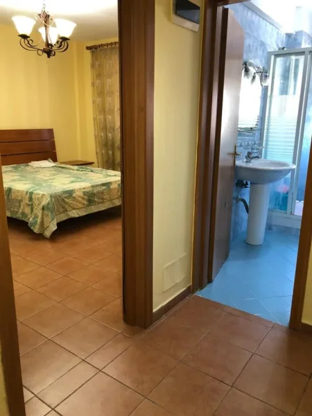 Tirane, jepet me qera apartament 1+1+Ballkon Kati 6, 63 m² 550 € 