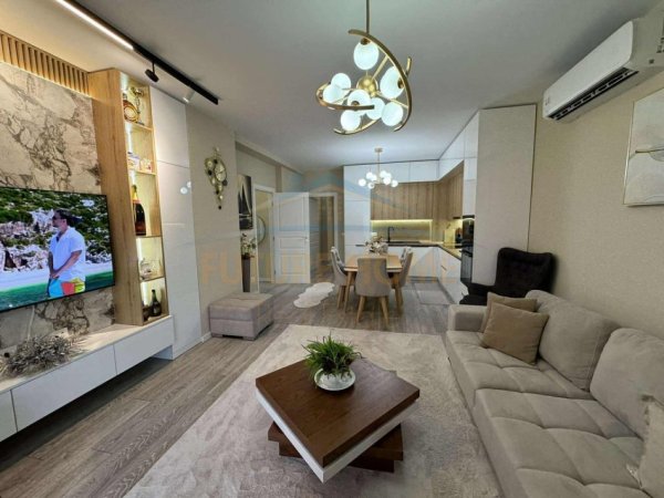 Tirane, jepet me qera apartament 2+1 Kati 2, 120 m² 800 € (Rruga Jordan Misja)