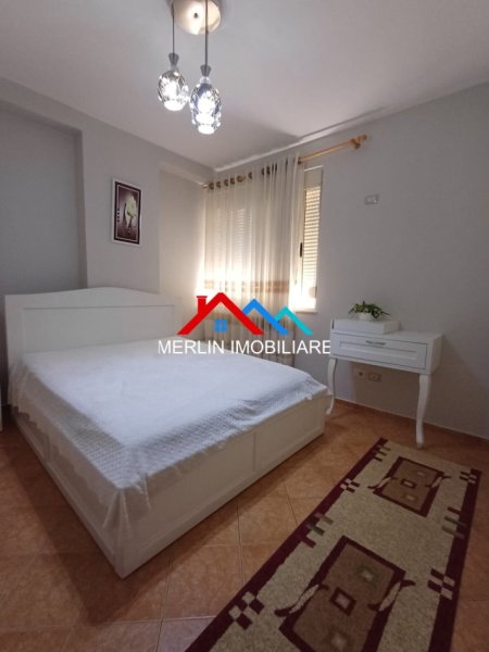 Tirane, shitet apartament 1+1+Ballkon Kati 2, 65 m² 98.000 € (RRUGA SOTIR CACI)