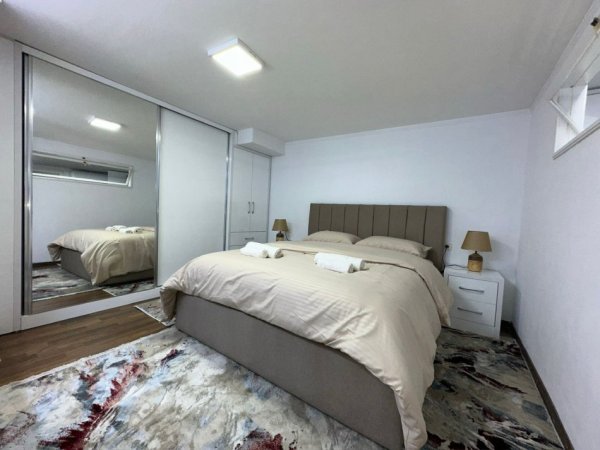 Tirane, jepet me qera apartament 1+1 Kati 2, 80 m² 600 € (Komuna e Parisit)