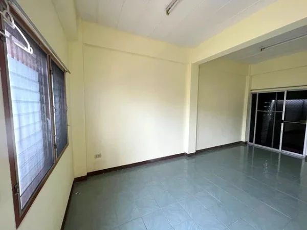 Tirane, jepet me qera zyre Kati 2, 65 m² 650 € (vasil shanto)