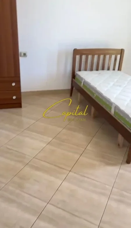 Tirane, jepet me qera apartament 2+1 Kati 3, 110 m² 500 € (5 MAJI)