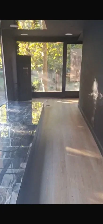 Tirane, jepet me qera ambjent biznesi Kati 2, 100 m² 2.000 € (VASO PASHA BLLOKU)