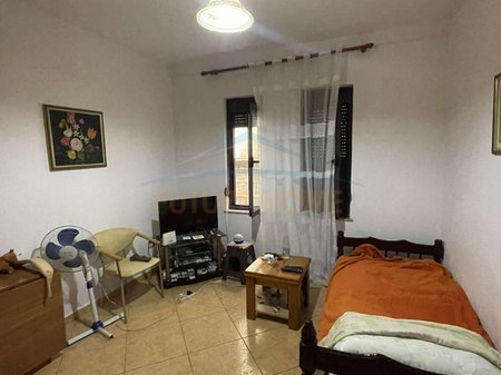 Tirane, shitet apartament 2+1 Kati 1, 106 m² 160.000 € (Komuna e Parisit)