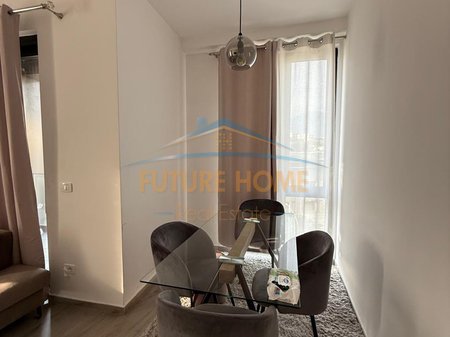 Tirane, jepet me qera apartament 2+1 Kati 3, 123 m² 1.400 € (Rruga e Elbasanit)