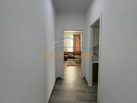 Tirane, jepet me qera apartament 2+1 Kati 3, 123 m² 1.400 € (Rruga e Elbasanit)