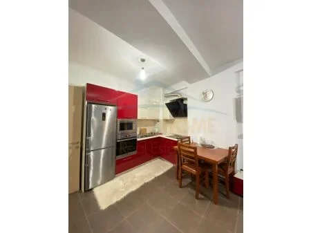Tirane, jepet me qera apartament 2+1 Kati 2, 85 m² 550 € (Rruga Pjeter Budi)