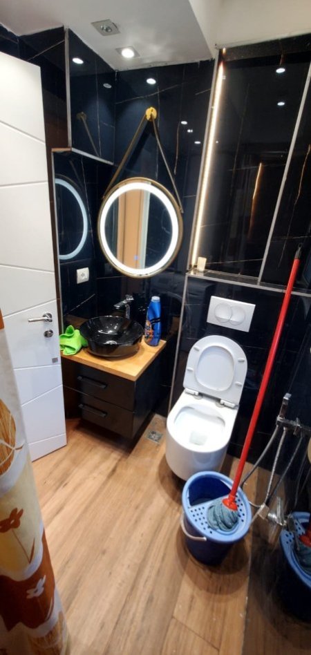 Tirane, jepet me qera apartament 2+1 Kati 1, 75 m² 650 € (5 MAJI)